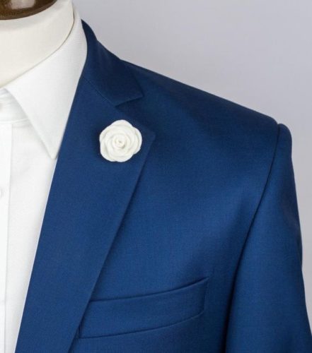 スーツ初心者必見。ブートニエールって何？ダサい？使い方は？ | 大阪