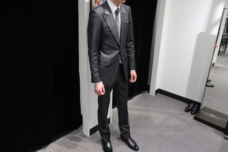 wearing suit dormeuil 1 789x526 - 大阪・梅田で高品質かつおしゃれなオーダースーツが作れるらしい！