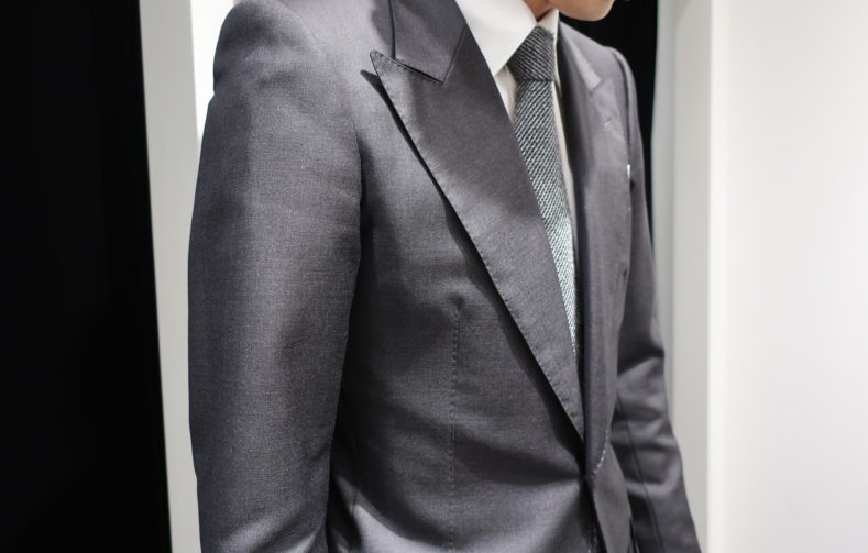 wearing suit dormeuil 2 1 789x503 - 大阪・梅田で高品質かつおしゃれなオーダースーツが作れるらしい！